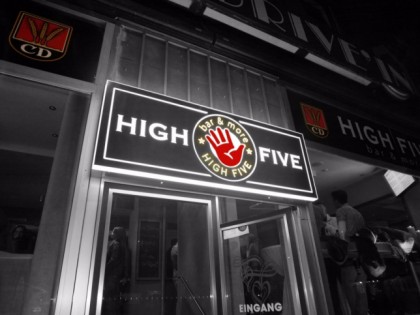 Photo: HIGH FIVE bar&amp;more